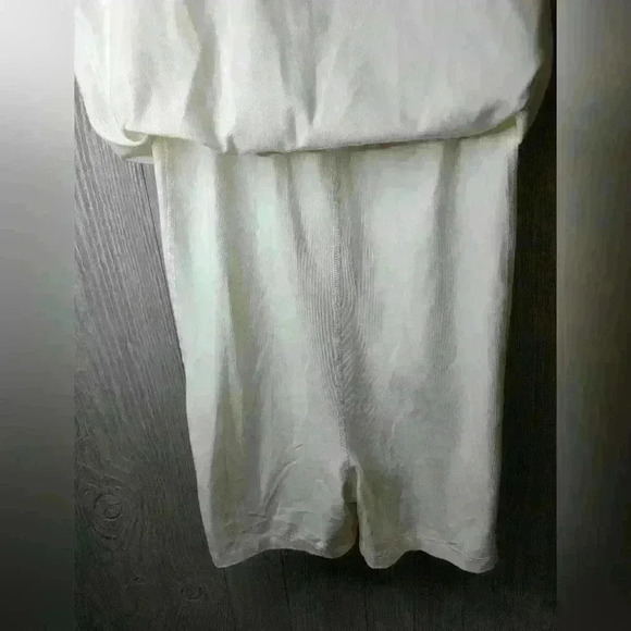 Old Navy Active tennis dress with built-in shorts. Size LG tall. Cream - Picture 2 of 5